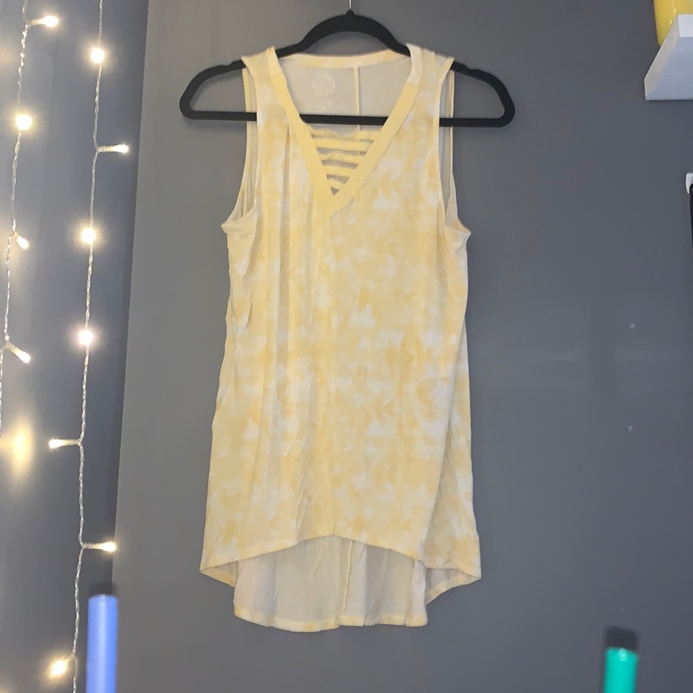 Flowy Yellow Tank